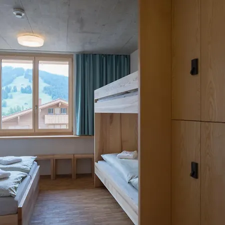 Vandrarhem Gstaad Youth Saanen