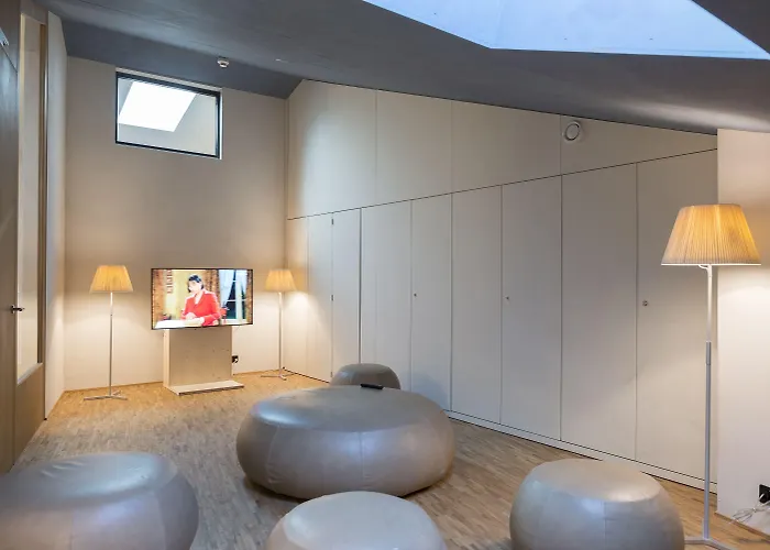 Hostel Gstaad Youth *