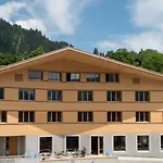 Gstaad Youth 호스텔 *
