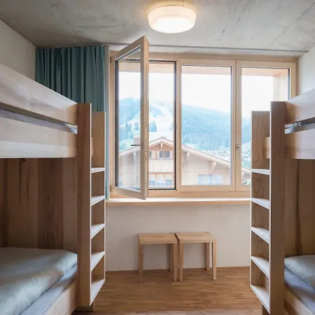 Gstaad Youth Auberge de jeunesse *