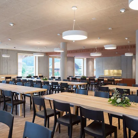 Gstaad Youth Vandrerhjem *