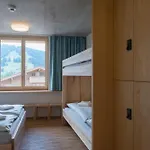 Hostel Gstaad Youth Saanen